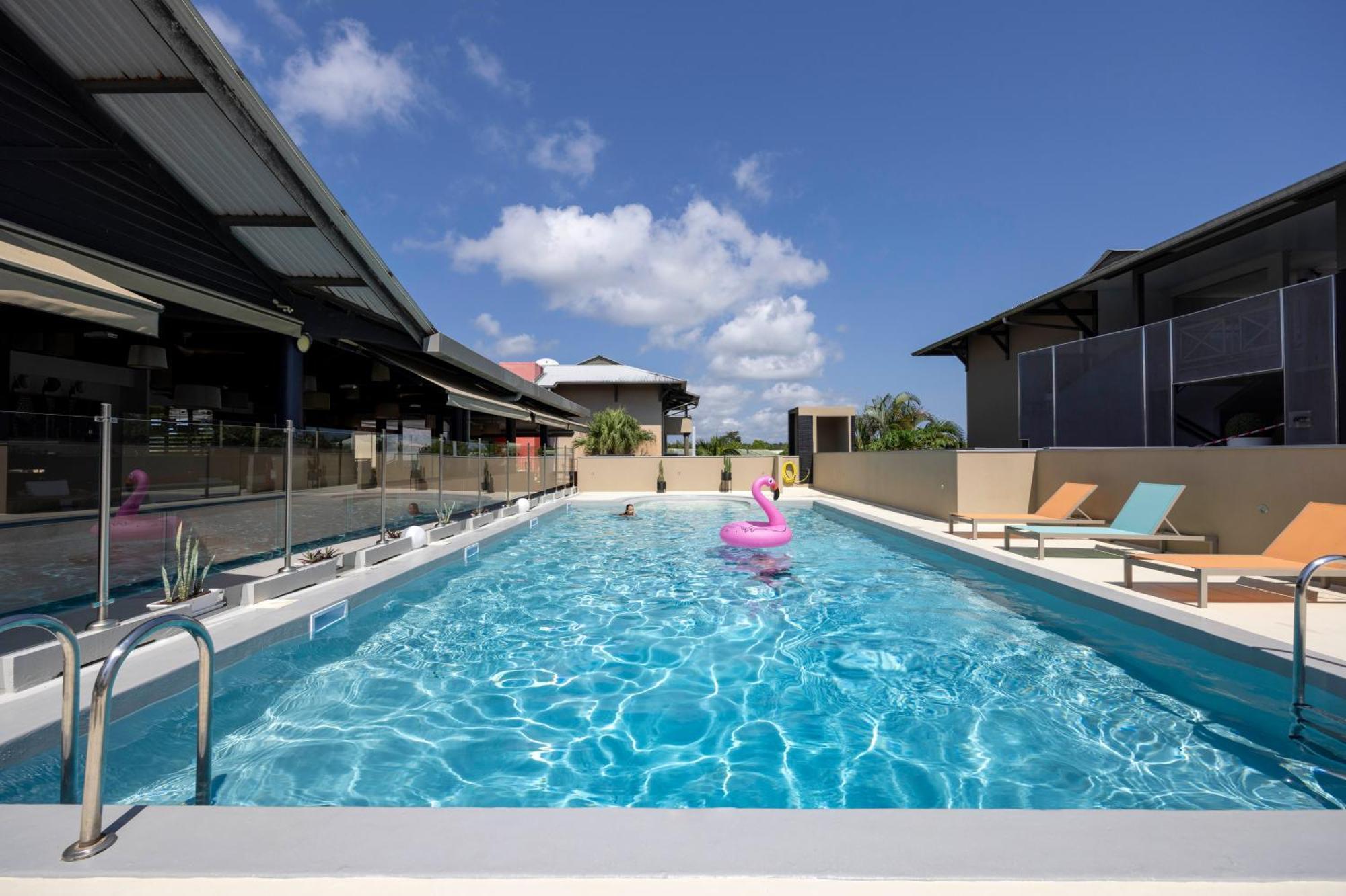 קורו Hotel Atlantis מראה חיצוני תמונה
