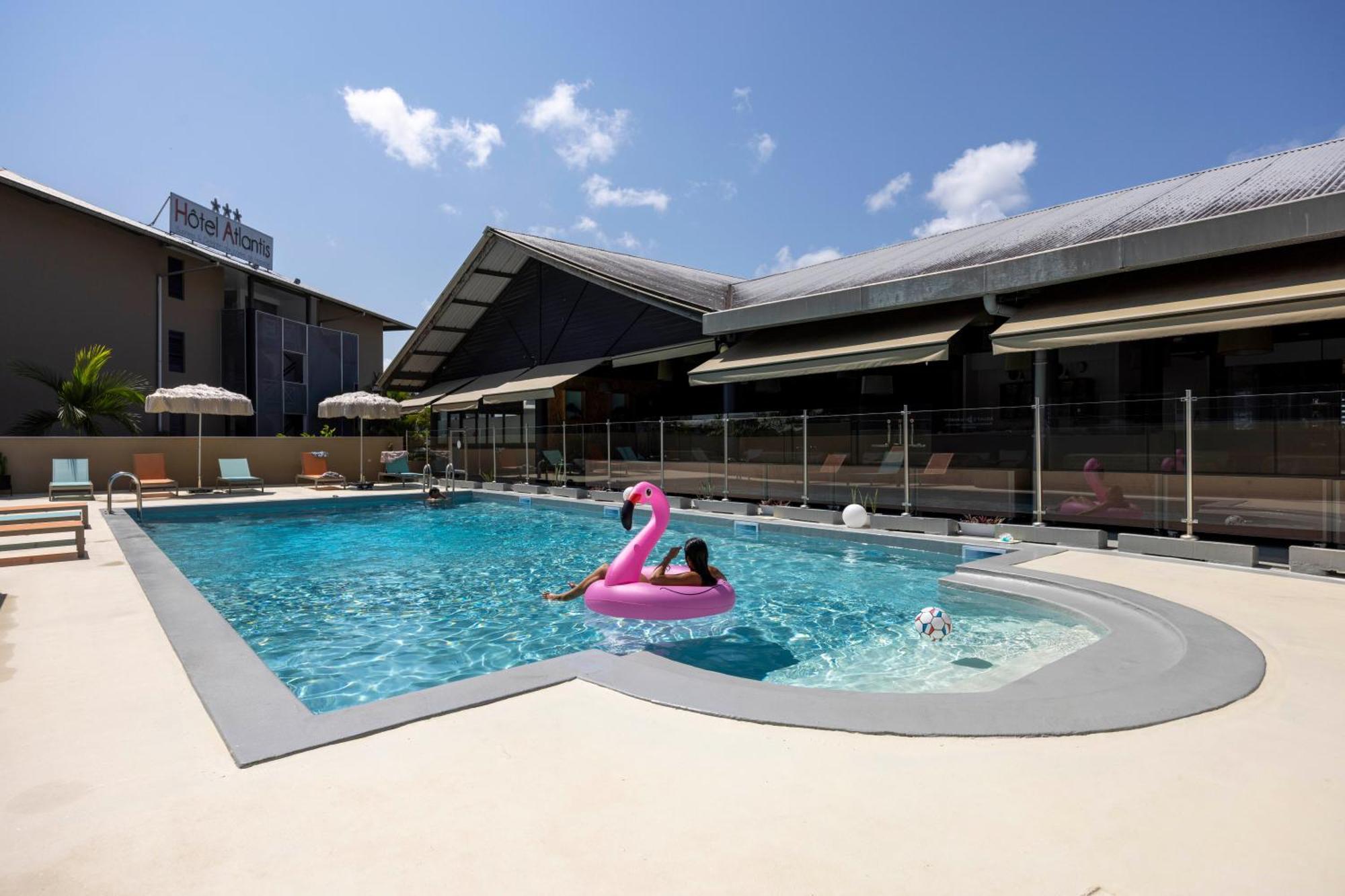 קורו Hotel Atlantis מראה חיצוני תמונה