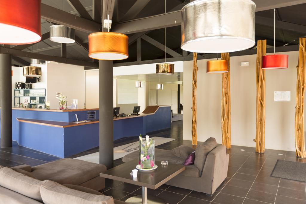קורו Hotel Atlantis מראה חיצוני תמונה