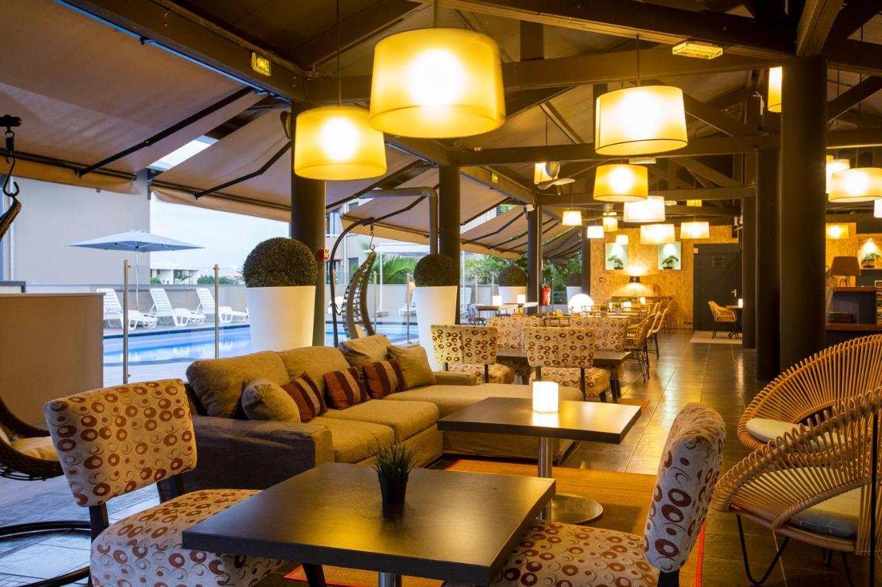 קורו Hotel Atlantis מראה חיצוני תמונה