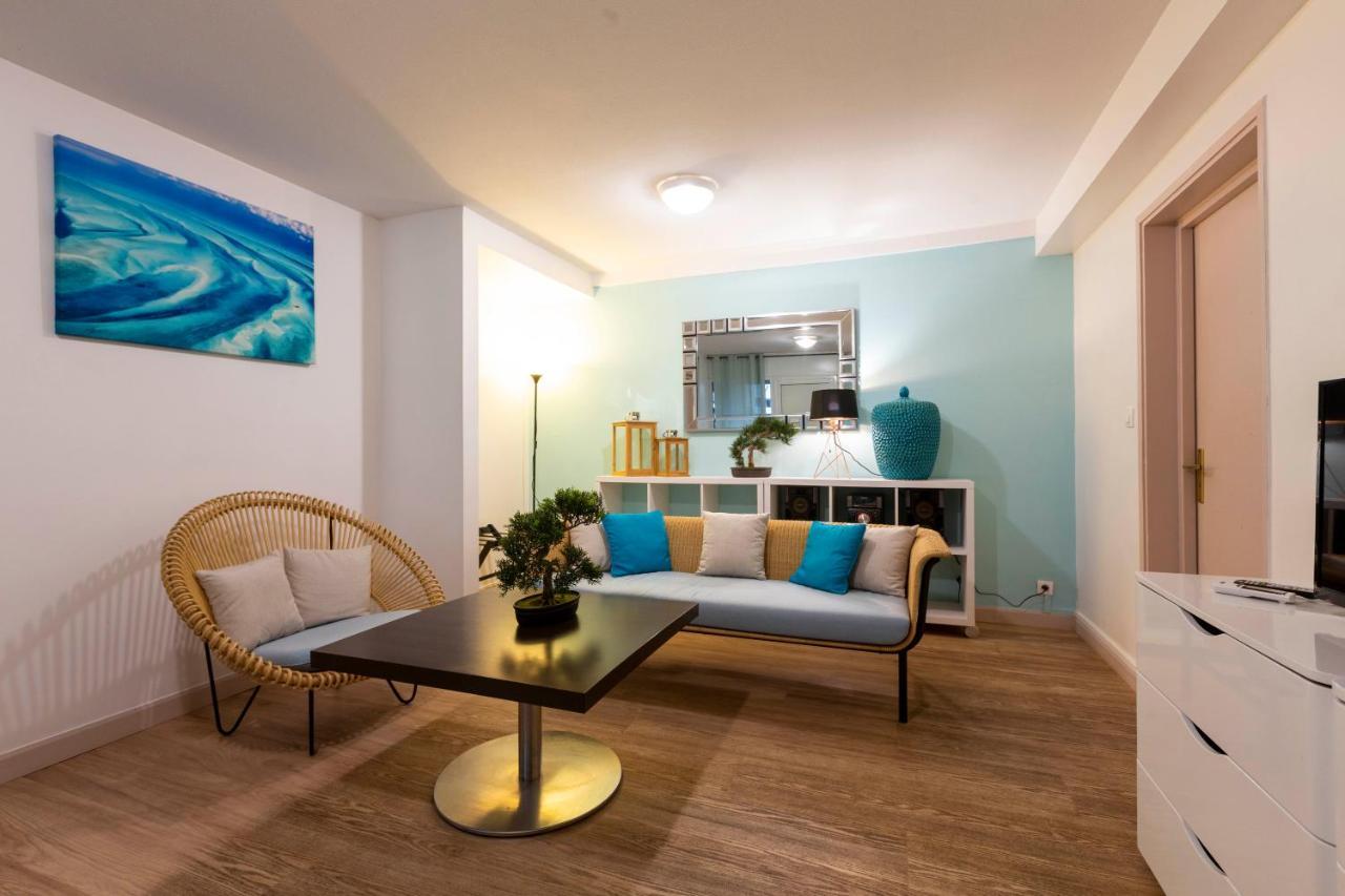 קורו Hotel Atlantis מראה חיצוני תמונה